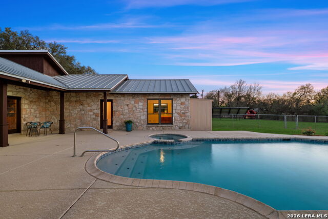 Image 58 of 103 For 8463 Barron  