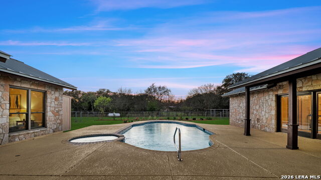 Image 65 of 103 For 8463 Barron  