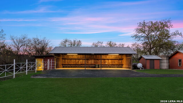 Image 7 of 103 For 8463 Barron  