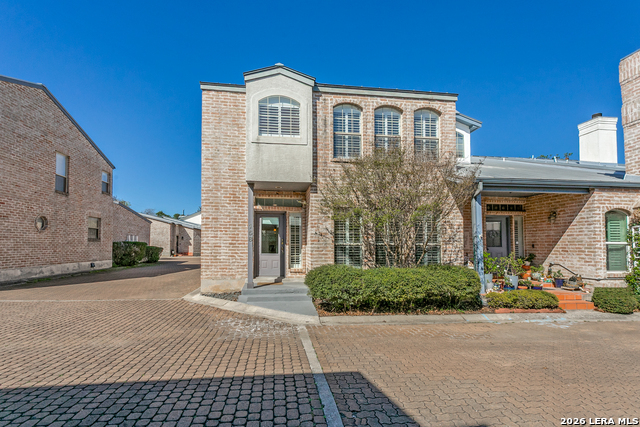 Image 2 of 27 For 158 Oakwell Farms  158