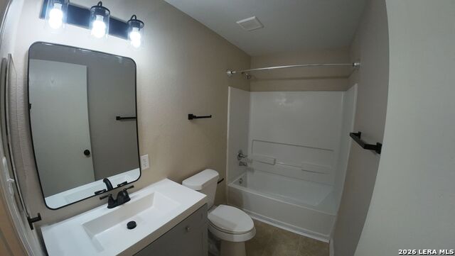 Image 28 of 36 For 5010 Summit Wood  1