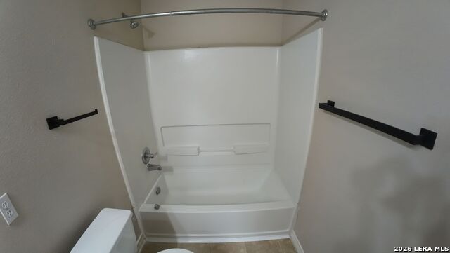 Image 31 of 36 For 5010 Summit Wood  1