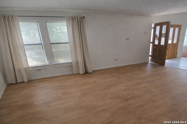 Image 7 of 17 For 3919 Creek Spg