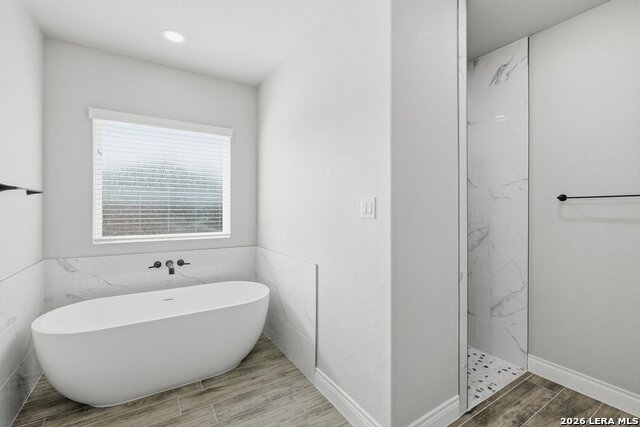 Image 32 of 44 For 113 Hondo Dr