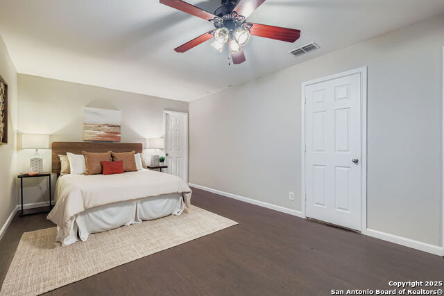 Image 15 of 29 For 9322 Valley Ridge