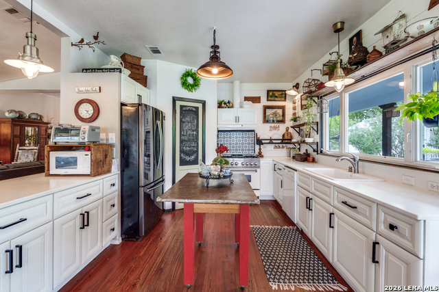 Image 11 of 31 For 827 Schumanns Beach