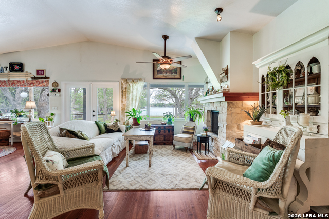 Image 8 of 31 For 827 Schumanns Beach