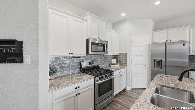 Image 25 of 61 For 418 Moonvine Way