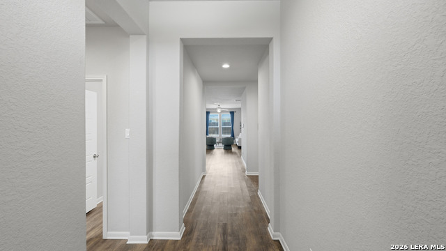 Image 3 of 61 For 418 Moonvine Way