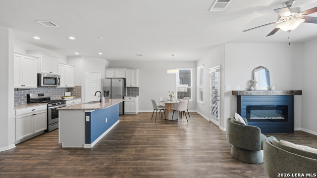 Image 5 of 61 For 418 Moonvine Way