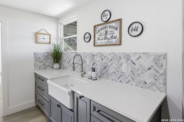 Image 38 of 60 For 28 Byron  