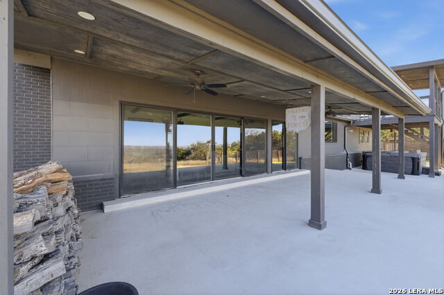 Image 47 of 60 For 28 Byron  