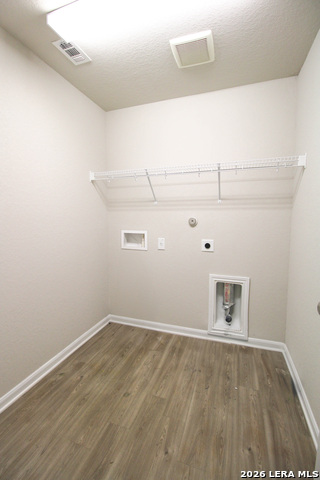 Image 24 of 39 For 7043 Diamond Valley