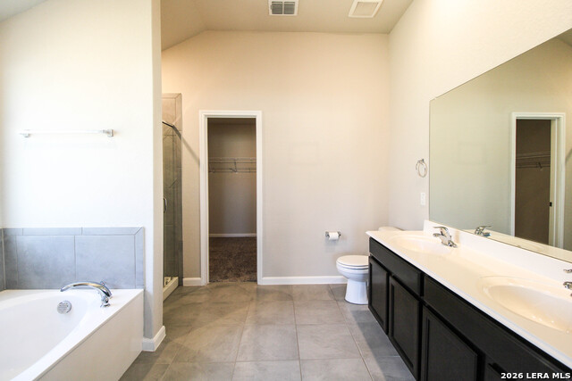 Image 30 of 39 For 7043 Diamond Valley