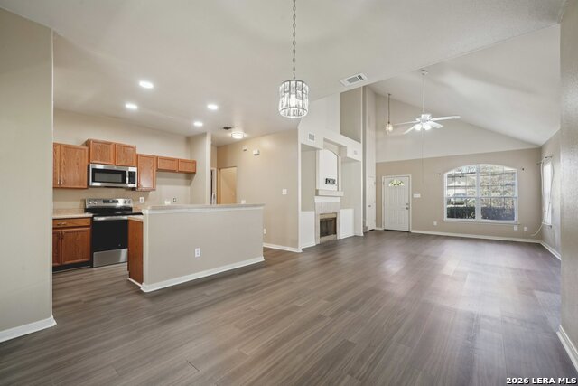 Image 7 of 26 For 5386 Chestnut View