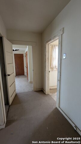 Image 7 of 7 For 4918 Alma  