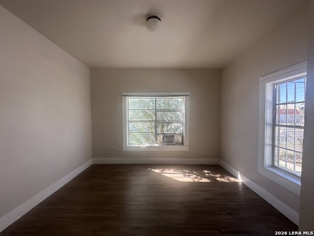 Image 6 of 10 For 1209 El Paso St