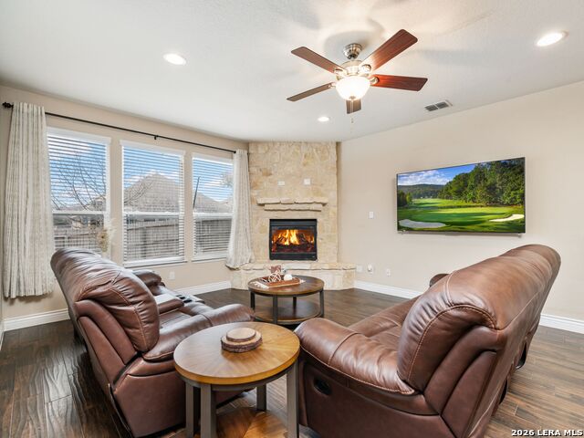 Image 15 of 29 For 27507 Paseo Mesa