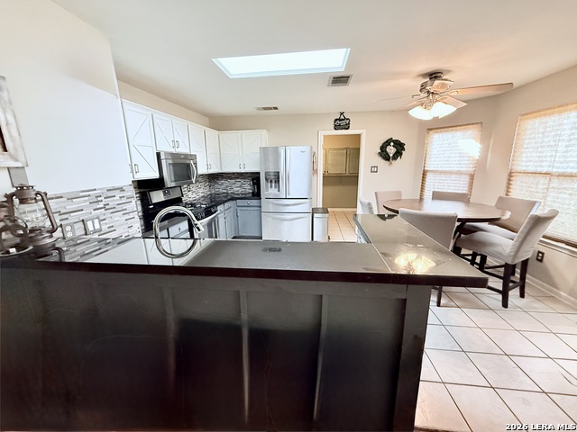 Listing photo id 8 for 13916 Randalstone