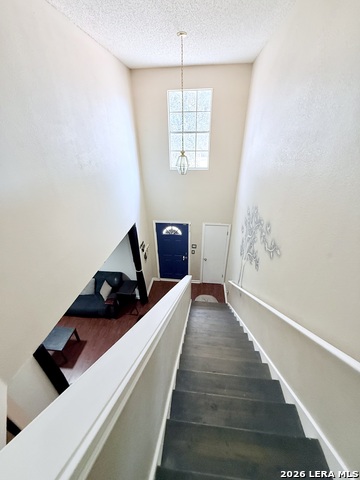 Listing photo id 12 for 13916 Randalstone