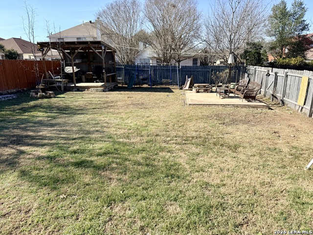 Listing photo id 26 for 13916 Randalstone