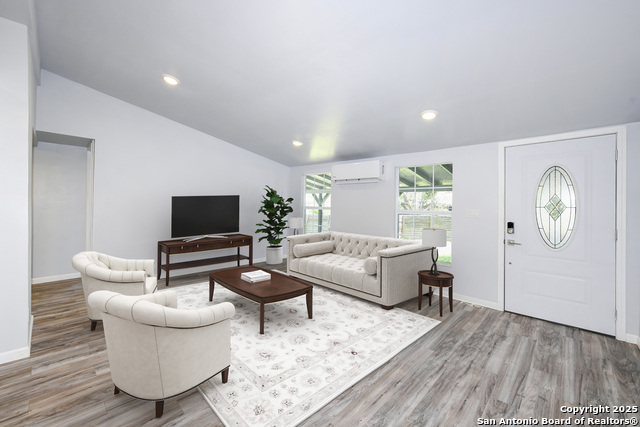 Image 3 of 21 For 600 Dawnridge Drive