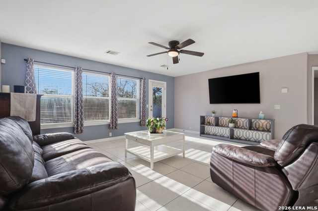 Listing photo id 13 for 10003 Buescher