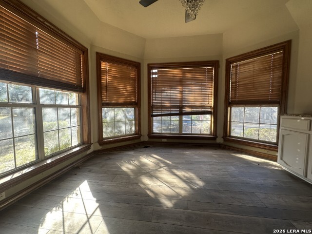 Image 6 of 18 For 6823 Brave Way