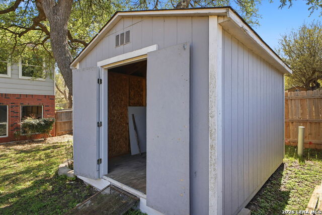 Image 34 of 36 For 8631 Branch Hollow