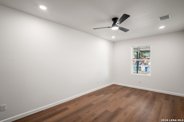 Image 11 of 34 For 130 Kontiki Pl