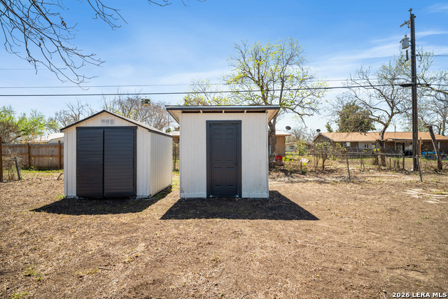 Image 25 of 34 For 130 Kontiki Pl