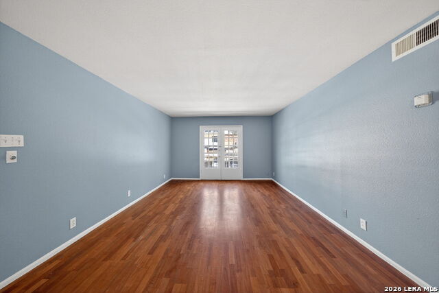 Image 17 of 27 For 6718 Callaghan Rd  315