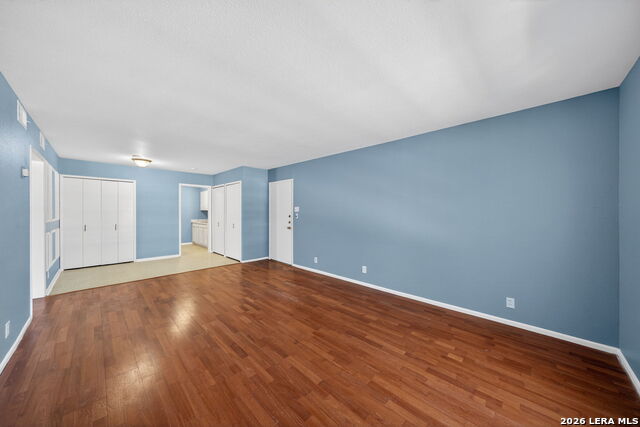 Image 6 of 27 For 6718 Callaghan Rd  315