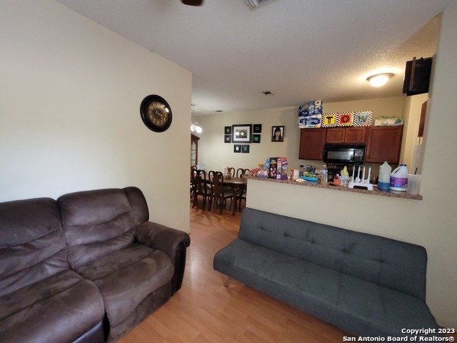 Image 15 of 30 For 10911 Baltic