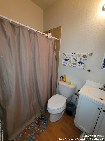 Image 16 of 30 For 10911 Baltic