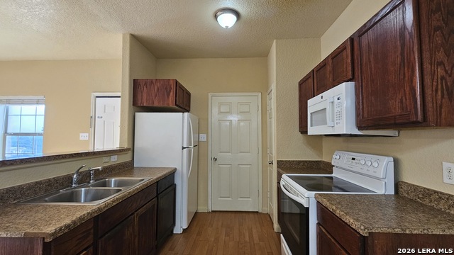 Image 18 of 30 For 10911 Baltic