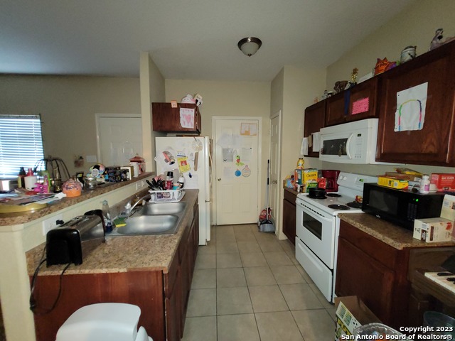 Image 9 of 30 For 10911 Baltic