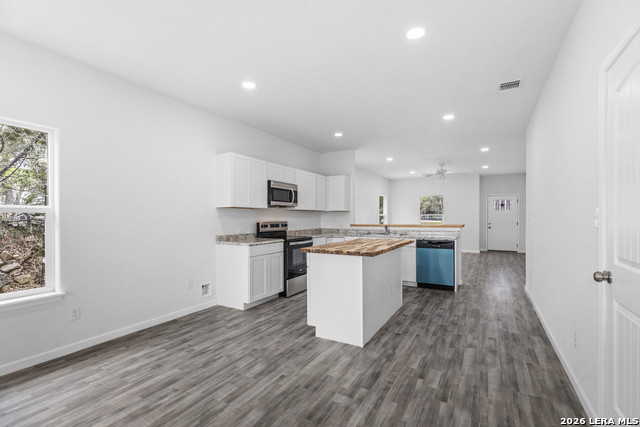 Image 14 of 36 For 1234 Clearcreek Dr.