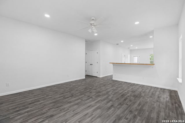 Image 5 of 36 For 1234 Clearcreek Dr.