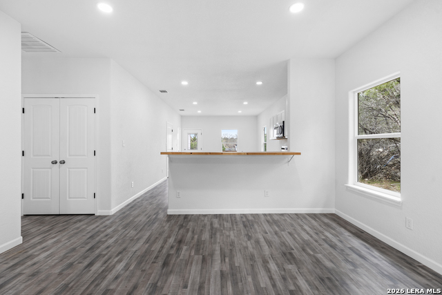 Image 7 of 36 For 1234 Clearcreek Dr.