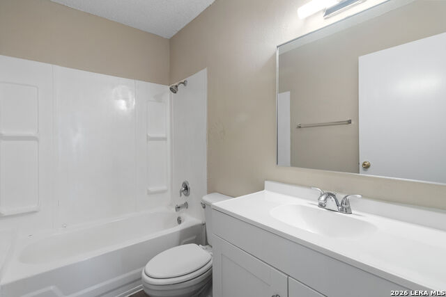 Image 12 of 16 For 8219 Glen Lark