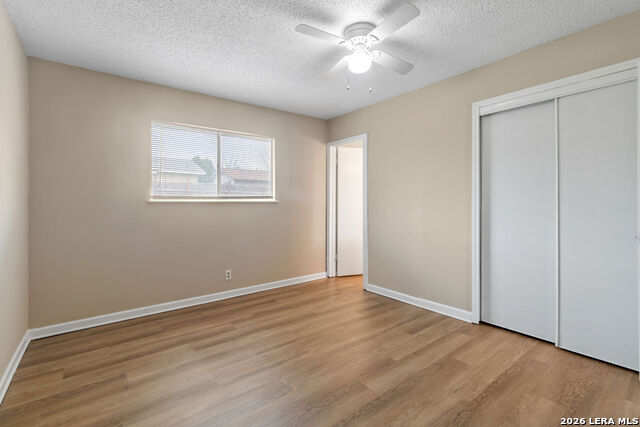 Image 15 of 16 For 8219 Glen Lark