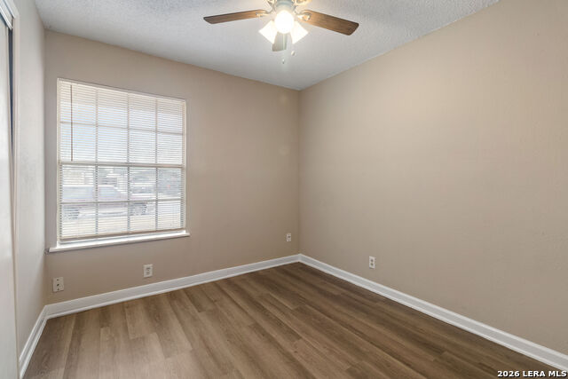 Image 3 of 16 For 8219 Glen Lark