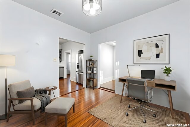 Image 15 of 31 For 135 Panama  