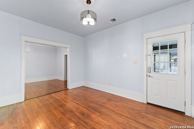 Image 7 of 31 For 135 Panama  