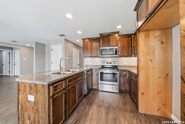 Image 11 of 28 For 135 Lost Maples