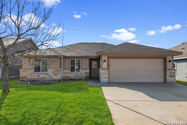 Image 2 of 28 For 135 Lost Maples