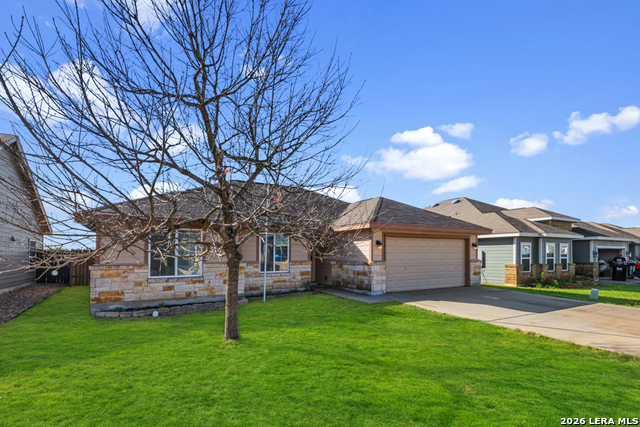 Image 3 of 28 For 135 Lost Maples