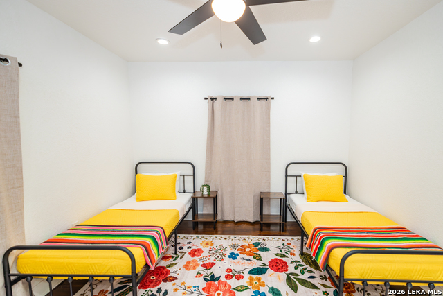 Image 4 of 15 For 321 Andrews  