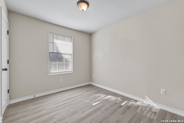 Image 25 of 30 For 5005 Flipper